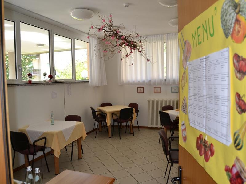 APSP Via Marconi Dettaglio sala da pranzo