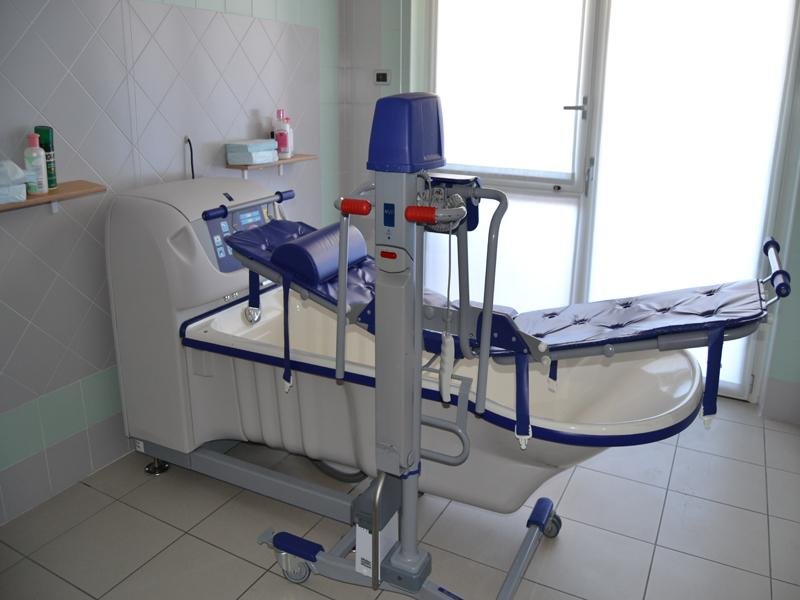 APSP Via Marconi Dettaglio vasca da bagno