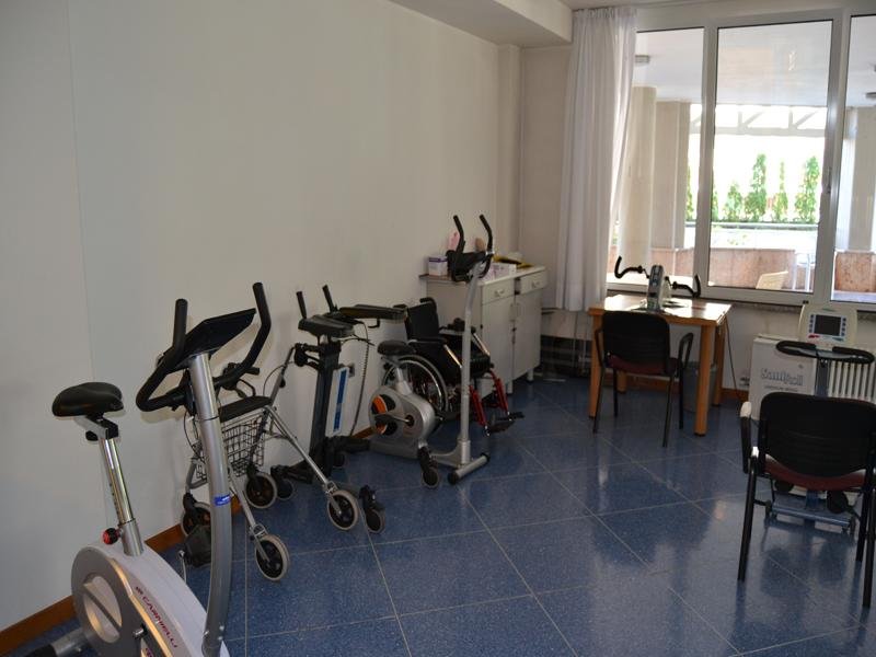 APSP Via Marconi Dettaglio zona fisioterapia cyclette